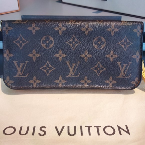 SOLD SOLD  LV x Kusama Waves/Dots Insolite Wallet 2013 (full inclusion) - Picture 14 of 15